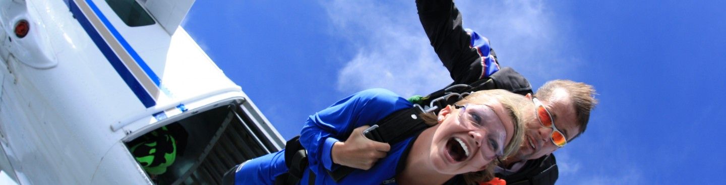 Start Skydiving - Tandem exit by Mel