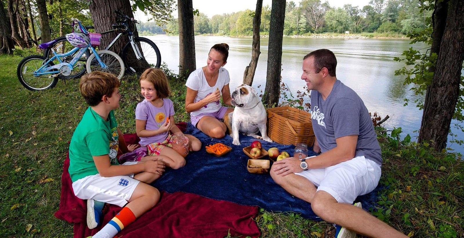 Family Picnic Rentschler Forest