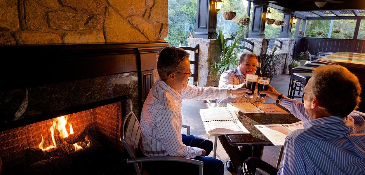 Content image Image file win-and-dine.jpg